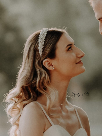 CORONITE  si TIARE - CORONITA MIREASA CU PERLE, ACCESORII DE PAR PENTRU MIRESE, CORONITA SI CERCEI MIREASA, SET DIADEMA SI CERCEI MIREASA , ACCESORII LOVELY 4 U, DIADEMA MIREASA cu perle, DIADEMA cu perle, BIJUTERII MIREASA cu perle, coronita cu pietricele, coronita mireasa cu perle, CORONITA MIREASA, ACCESORII VOAL MIREASA, Tiara CU perle MIREASĂ, TIARA MIREASA