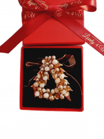 BROSE - CADOURI - BIJUTERII - brosa de iarna cu pietre colorate, brose colorate, brose craciun, brose cu pietre naturale, brose handmade, brose handmade colorate de craciun, brose pietre semipretioase, cadouri copii craciun, cadouri craciun, cadouri, BROSA BRAD, BIJUTERII BRAD CRACIUN, BRAD CRACIUN 2023, BRAD 2023, ACCESORII CRACIUN, CADIU SPECIAL, ACCESORII REALIZATE IN ROMANIA, BRAND ROMANESC, cadou de lux, CRACIUN 2021, BROSE ELEGANTE, BROSE