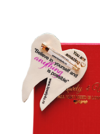 Broșă handmade Dinte – Bijuterie unicat Lovely 4 U cu pietre semiprețioase Jad și Unakit, realizată manual în România [6]