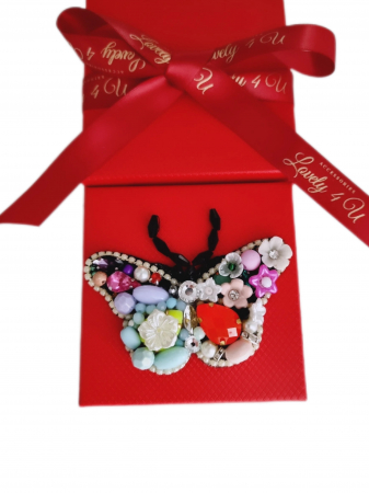 CADOU MARTISOR, CADOU 8 MARTIE, CADOU SPECIAL MAMA, BROSA FLUTURAS, BROSA CUSUTA MANUAL, BROSE HANDEMADE, FLUTURE CU PERLE, ACCESORII FLUTURAS, ACCESORII LOVELY 4 U, BIJUTERII FLUTURAS, BIJUTERII 2024 [5]