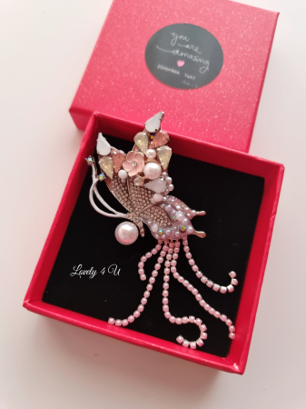 IDEI CADOURI DE CRACIUN - SET ACCESORII , BIJUTERII, BROSE PENTRU CRACIUN - CADOU MARTISOR, CADOU 8 MARTIE, CADOU SPECIAL MAMA, BROSA FLUTURAS, BROSA CUSUTA MANUAL, BROSE HANDEMADE, FLUTURE CU PERLE, ACCESORII FLUTURAS, ACCESORII LOVELY 4 U, BIJUTERII FLUTURAS, BIJUTERII 2024