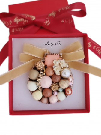 IDEI CADOURI DE CRACIUN - SET ACCESORII , BIJUTERII, BROSE PENTRU CRACIUN - brosa de iarna cu pietre colorate, brose colorate, brose craciun, brose cu pietre naturale, brose handmade, brose handmade colorate de craciun, brose pietre semipretioase, glob de craciun, catifea neagra, perle, accesorii lovely 4 u cadouri copii craciun, cadouri craciun, cadouri de cra