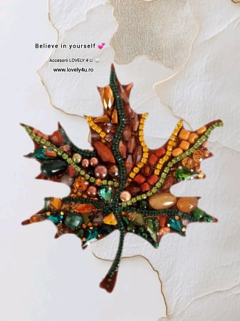 Broșă handmade frunză cu pietre semiprețioase, bijuterie unicat cu jad verde, citrin, carneol și perle – Lovely 4 U, idei cadou unicat [0]