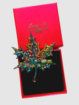 Broșă handmade frunză cu pietre semiprețioase, bijuterie unicat cu jad verde, citrin, carneol și perle – Lovely 4 U, idei cadou unicat [5]