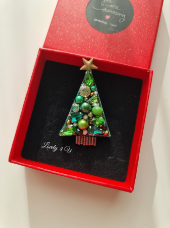 BROSA BRAD , ACCESORII LOVELY 4 U, BIJUTERII LOVELY 4 U, BIJUTERII ACCESORII POM DE CRĂCIUN, BROSE ELEGANTE, CADOU CRACIUN, BIJUTERII CRACIUN, BIJUTERII, BROSE, CADOU DE LUX, ACCESORII DE LUX, IDEI CADOU [4]