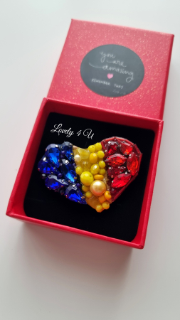 Broșă inimă tricoloră - Idei cadou 1 Decembrie, accesoriu tricolor, insigna steagul romaniei, bijuterii steagul romaniei, set accesorii tricolore steagul romaniei, cercei ,  Set broșă și colier - bijuterii tricolor steagul romaniei, ziua nationala a romaniei, 1 decembrie, cadou 1 decembrie, cadou pentru doamne 1 decembrie, idei cadouri ziua nationala a romananiei, accesorii lovely 4 u, 1 decembrie accesorii [3]