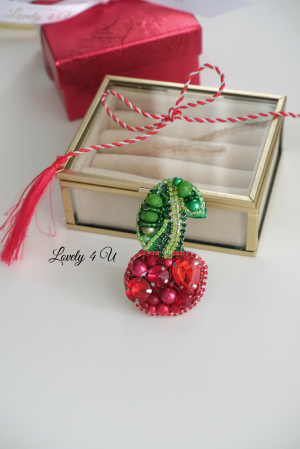 Broșă cireașă, Accesorii cireșe, Bijuterii cireasa, Mărțișorul perfect, cadou de lux, broșe handmade, broșe elegante, accesorii Lovely 4 U, accesorii 2022, Broșe, Brosa perle, Brosa cireasa, Cadou2023 [11]