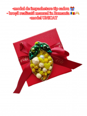 Broșă lămâi, accesorii in formă de lămâi, bijuterii lămâie, broșă handmade cu perle, broșă handmade UNICAT, accesorii realizate în Romania, bijuterii galben, accesoriu cu pietre, broșă cu pietre, broșa cu perle și pietre în nuanțe de verde și galben , idei cadou pentru ea [6]
