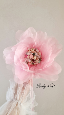 Broșă model unicat, PARFUM de IUBIRE- Accesoriu tip broșă floare roz cu perle, broșă handmade floare mare textila, brățară floare textila și colier floare mare culoare nuanțe roz fuchsia [1]