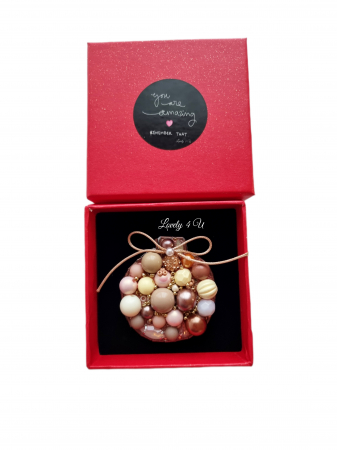 brosa de iarna cu pietre colorate, brose colorate, brose craciun, brose cu pietre naturale, brose handmade, brose handmade colorate de craciun, brose pietre semipretioase, glob de craciun, catifea neagra, perle, accesorii lovely 4 u cadouri copii craciun, cadouri craciun, cadouri de cra [5]