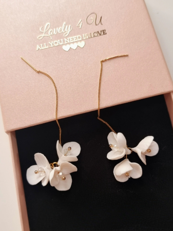 Florence cercei cu flori și cristale Swarovski, cercei argint, cercei swarovki cu flori, cercei mireasa cu flori si cristale swarovski, cercei realizati manual in Romania [3]