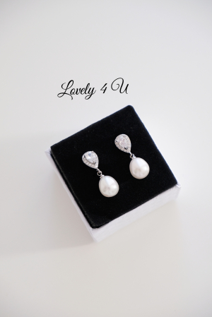 Bijuterii, bijuterii perle mireasa, cercei cu perle pentru mireasa, cercei lungi perle, cercei perle, cercei perle mireasa, CERCEI MIREASA, CERCEI AUR, ACCESORII LOVELY 4U, BIJUTERII MIREASA,  cercei perle naturale, cercei zirconiu, cercei perle freshwater, cercei finuti mireasa, cereci mici mireasa [2]