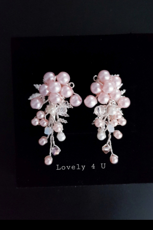 CERCEI ROZ, CERCEI ROSE GOLD, CERCEI eleganti, CERCEI MIREASA CU PERLE ROZ, CERCEI CU PERLE, CERCEI ARGINT, CERCEI LOVELY4U, cercei cu perle, cercei lungi mireasa, ACCESORII LOVELY4U, BIJUTERII MIREASA, BIJUTERII, NUNTA ,CERCEI MIREASA, cercei discreti, cercei eleganti mireasa, cercei handmade , cercei nasa, cercei cununie civila, cercei soacra, frunze, pietricele, cristale [8]
