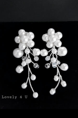 CERCEI MIREASA, CERCEI PERLE ALBE, CERCEI ARGINT, CERCEI NUNTA, ACCESORII LOVELY4U, ACCESORII MIREASA, ACCESORII NUNTA, BIJUTERII MIREASA, BIJUTERII 2024, CERCEI PERLE, ACCESORII PERLE ALBE, PERLE ALB, CERCEI IRINA WHITE, CERCEI LUNGI MIREASA CU PERLE