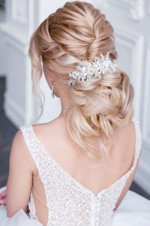 Chyntya - Accesoriu elegant cu perle, pietricele, cristale și frunzulițe