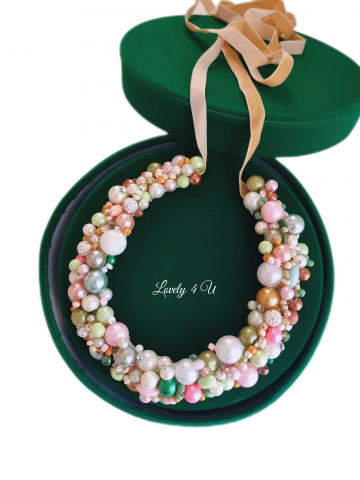 Colier cu perle, Accesorii Lovely 4 U, colier gigant cu perle, colier realizat cu drag in Romania, colier multicolor, cadou de Crăciun, colier bogat cu perle, colier gigant, bijuterii handmade, accesorii Lovely 4 U handmade, accesorii unicat cu perle, susțin afacerile locale, cadou premium pentru femei  colier, bijuterii 2023, accesorii 2023, colier, bijuterii,  lovely 4 u,  colier mărțișor, cadou special, cadou de lux [5]