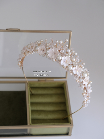 Coronita mireasa cu perle flori,  cristale Swarovski, bază placată cu aur AMALFI - Coronita printesa premium [8]