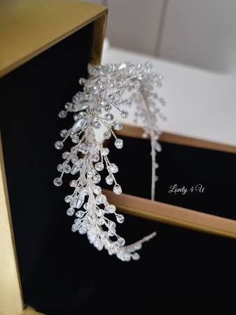 coroniță mireasă handmade,  coroniță mireasă handmade, accesorii păr mireasă, tiară nuntă, coroniță cristale, coroniță placată cu argint, coafură mireasă elegantă. coroniță cu cristale, accesorii de păr mireasă, bijuterii mireasă handmade, coroniță elegantă, tiară nuntă, Lovely 4 U, accesorii handmade România, coroniță placată cu argint [3]