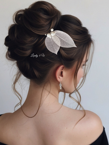 REDUCERI SI LICHIDARE STOC - Accesorii Lovely 4 u, Bijuterii păr mireasă, Diadema mireasa, Accesorii coc, Accesorii nuntă, Accesorii cu frunze, Agrafă cu perle, Ornamente păr mireasă, Agrafe coc mireasa, agrafă par mireasa, agrafă cu frunze , Cristale Swarovski, Perle albe, Accesorii argint, Accesorii Swarovski, Diadema mireasa cu frunze