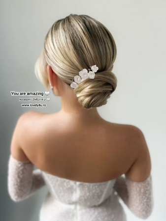 AGRAFE - PINI - agrafa par mireasa cu perle, agrafa par mireasa cu flori, pin coc mireasa, set agrafe pentru mirese, ormamente per mireasa, perle, accesorii de par handmade, accesorii lovely 4 u ,  diadema mireasa cu flori, pieptan mic mireasa cu flori, pieptan cu bujori, pieptan voal mireasa, accesorii lovely 4 u, diadema si cercei mireasa, set accesorii mireasa, set diadema si cercei mireasa, set diadema bratara si cercei mireasa, accesorii de par mireasa, ornament par mireasa, decoratiuni de par pentru mirese,