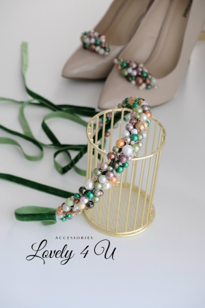 Catifea verde, coroniță cu perle, bentiță elegantă, cordeluta cu perle, cordeluță catifea, perle verzi, olive, maro, cappuccino, bijuterii elegante,cadou de lux, bijuterii de lux, accesorii Lovely 4 U [2]