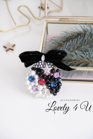 brosa de iarna cu pietre colorate, brose colorate, brose craciun, brose cu pietre naturale, brose handmade, brose handmade colorate de craciun, brose pietre semipretioase, glob de craciun, catifea neagra, perle, accesorii lovely 4 u cadouri copii craciun, cadouri craciun, cadouri de cra [4]