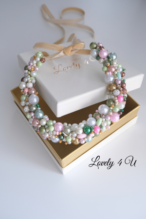 Colier cu perle, Accesorii Lovely 4 U, colier gigant cu perle, colier realizat cu drag in Romania, colier multicolor, cadou de Crăciun, colier bogat cu perle, colier gigant, bijuterii handmade, accesorii Lovely 4 U handmade, accesorii unicat cu perle, susțin afacerile locale, cadou premium pentru femei  colier, bijuterii 2023, accesorii 2023, colier, bijuterii,  lovely 4 u,  colier mărțișor, cadou special, cadou de lux [2]