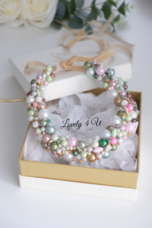 IDEI CADOURI DE CRACIUN - SET ACCESORII , BIJUTERII, BROSE PENTRU CRACIUN - Colier cu perle, Accesorii Lovely 4 U, colier gigant cu perle, colier realizat cu drag in Romania, colier multicolor, cadou de Crăciun, colier bogat cu perle, colier gigant, bijuterii handmade, accesorii Lovely 4 U handmade, accesorii unicat cu perle, susțin afacerile locale, cadou premium pentru femei  colier, bijuterii 2023, accesorii 2023, colier, bijuterii,  lovely 4 u,  colier mărțișor, cadou special, cadou de lux
