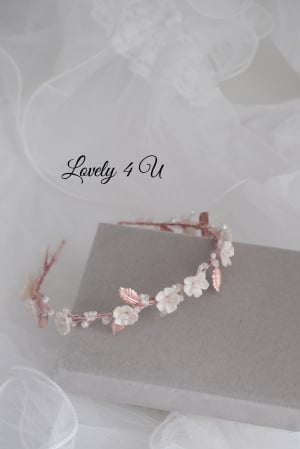 coronita mireasa, diadema mireasa, tiara cu frunze aurii, TIARA MIREASA, tiara nunta, accesorii LOVELY 4 U, Coroniță dubla mireasă, coronita cu Swarovski, coronita mireasă, tiară mireasa, diadema mireasa, coronita cu Swarovski, coronita de lux mireasă, Diadema rose gold de lux mireasă, frunze rose gold, flori, cristale swarovski, tiara aur roz, accesorii premium, mireasa 2024, bijuterii mireasa, accesorii Lovely 4 U, [9]