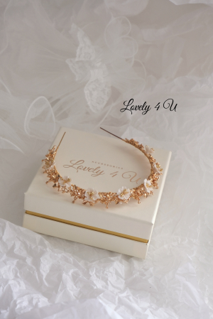 coronita mireasa swarovski, coronita mireasa cu flori, tiara swarovski, tiara de lux, diadema swarovski, accesoriu auriu mireasa, accesoriu pentru par, coronita aurie, coronita mireasa, diadema mireasa, tiara cu frunze aurii, TIARA MIREASA, tiara nunta, accesorii LOVELY 4 U, Coroniță dubla mireasă, coronita cu Swarovski, coronita mireasă, tiară mireasa, diadema mireasa, [1]