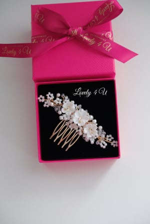 ACCESORII LOVELY 4 U, AGRAFE PAR MIREASA, AGRAFE CU FLORI MIREASA, PIN COC MIREASA, AGRAFE MIREASA, ACCESORII CU FLORI MIREASĂ, SET AGRAFE MIREASA, ACCESORII DE PĂR MIREASĂ, BIJUTERII MIREASA, Agrafe par mireasa, Agrafă de par mireasa, Agrafa coc mireasa, pieptan mireasa, Diadema mireasa, Accesoriu boem, Mireasa boho, Bijuterii mireasa, Bijuterii, Accesorii LOVELY 4 U, Flori cireș,Swarovski [27]