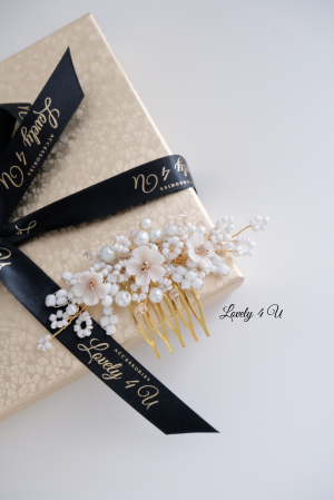 ACCESORII LOVELY 4 U, AGRAFE PAR MIREASA, AGRAFE CU FLORI MIREASA, PIN COC MIREASA, AGRAFE MIREASA, ACCESORII CU FLORI MIREASĂ, SET AGRAFE MIREASA, ACCESORII DE PĂR MIREASĂ, BIJUTERII MIREASA, Agrafe par mireasa, Agrafă de par mireasa, Agrafa coc mireasa, pieptan mireasa, Diadema mireasa, Accesoriu boem, Mireasa boho, Bijuterii mireasa, Bijuterii, Accesorii LOVELY 4 U, Flori cireș,Swarovski [5]