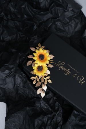accesoriu floarea soarelui, bijuterii floarea soarelui, accesoriu mic auriu cu frunze pentru mirese, accesorii lovely 4 u, bijuterii cu frunze, buchet mireasa  floarea soarelui, coafuri si diadema mireasa, pieptan voal mireasa, accesorii pentru mirese, accesorii de par cununie civila [5]