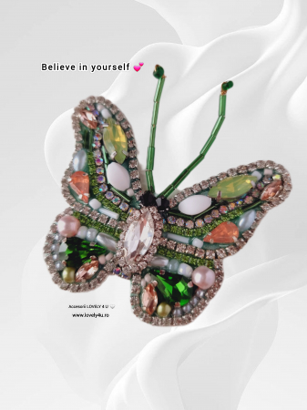 IDEI CADOURI DE CRACIUN - SET ACCESORII , BIJUTERII, BROSE PENTRU CRACIUN - broșă fluture, broșă handmade, broșă unicat, broșă elegantă, broșă fluture cu cristale, broșă fluture multicolor, broșă cu perle, broșă cu pietre prețioase, broșă fashion, broșă statement, broșă fluture placată cu aur, broșă rafinată, bijuterii fluture, broșă cu mesaj motivațional, broșă inspirație natură, broșă premium, broșă sofisticată, broșă fluture de colecție, broșă personalizată, bijuterii handmade, broșă cu fluture