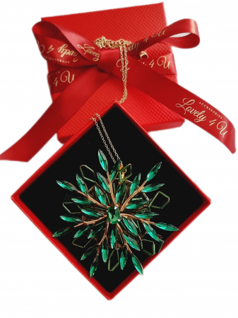 BROSE - CADOURI - BIJUTERII - BROSA FULG DE NEA, BROSA VERDE, AGRAFA PAR FULG, ACCESORII VERZI,  BROSA FULG, BROSA PIETRICELE, BOSE DAMA, BROSA FEMEI, CADOU DEOSEBIT, CADOU SPECIAL, CADOU DE CRACIUN, CADOU UNICAT, BIJUTERII DE CRACIUN, ACCESORII LOVELY 4 U, PIETRICELE,AUR,FULG