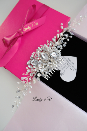 ACCESORII LOVELY 4 U, BIJUTERII MIREASĂ, DIADEMA MIREASA CU PIETRICELE,  ACCESORII VOAL MIREASA, accesorii pentru mirese, idei accesorii par mireasa, PIEPTAN MIREASA, DIADEMA MIREASA, ACCESORIU PAR MIREASA, ACCESORII DE PAR MIRESE, ACCESORII NUNTA, ACCESORII CU PERLE, DIADEMA CU PERLE, PIEPTAN VOAL MIREASA, BIJUTERII PAR MIREASA, CORONITA, TIARA [4]