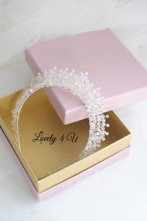 coronita mireasa,Diadema IVONNA – Coroniță Mireasă Handmade cu Cristale Aurora Borealis, Coroniță Regală IVONNA – Accesoriu de Lux pentru Mireasă, Diadema IVONNA – Strălucire și Eleganță pentru Ziua Nunții, Diadema Handmade IVONNA – Cristale și Argint pentru Coafuri Elegante, Coroniță IVONNA – Accesoriu de Păr Premium pentru Mirese, Diadema IVONNA – Design Sofisticat cu Reflexii Aurora Borealis, Coroniță de Poveste IVONNA – Eleganță și Strălucire Handmade, Diadema Placată cu Argint IVONNA – Accesoriu Rafinat de Mireasă, Coroniță pentru Coafuri de Vis – Model IVONNA Handmade, Diadema IVONNA – Strălucește în Ziua Nunții cu un Accesoriu Unicat, diadema cristale mireasa, coronita mireasa printesa, diadema nunta, diadema statement, diadema Swarovski, tiara mireasa, tiara statement, tiara Swarovski, accesorii LOVELY 4 U, CORONITA MIREASA CU CRISTALE, coronita mireasa cu cristale, coronita mireasa cu pietricele, accesori lovely 4u, coronita mireasa timisoara, coronita mireasa cluj, coronita mireasa bucuresti, coronita mireasa brasov, coronita mireasa constanta, bijuterii mireasa cu cristale, coronite mireasa handmade, coronita 2024, mireasa 2024, coafura mireasa cu coronita, coafuri mireasa cu coroata, tiara mireasa cu cristale, lovely for you, [18]