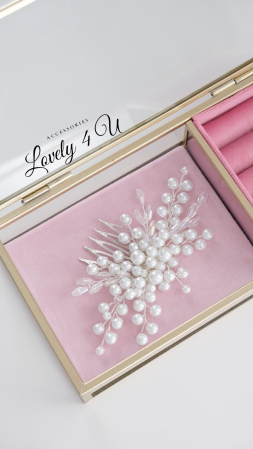 Diadema IVY – Accesoriu Mireasă Handmade cu Perle și Cristale, Diademă Elegantă pentru Mireasă – Perle și Cristale, Placată cu Argint, Accesoriu de Păr pentru Mireasă – Diadema IVY Handmade în România, Diadema IVY – Pieptan Mireasă cu Cristale și Perle pentru Coafuri de Vis, Diademă Rafinată cu Perle și Cristale – Accesoriu Perfect pentru Nuntă, Accesoriu Delicat pentru Mireasă – Diadema IVY Handmade, Strălucire și Eleganță, Pieptan Mireasă IVY – Accesoriu Elegant cu Perle și Cristale, Accesorii Handmade pentru Mirese – Diadema IVY cu Cristale și Argint 925, Diadema IVY – Accesoriu Romantic pentru Coafuri Mireasă, Handmade, Coroniță pentru Mireasă – Diadema IVY cu Strălucire și Detalii Fine,PIEPTAN MIREASA, DIADEMA MIREASA, ACCESORIU PAR MIREASA, ACCESORII DE PAR MIRESE, ACCESORII NUNTA, ACCESORII CU PERLE, DIADEMA CU PERLE, PIEPTAN VOAL MIREASA, BIJUTERII PAR MIREASA, [13]