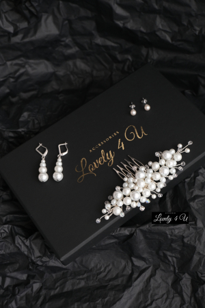 Accesoriu par mireasa, cristale Accesorii par mireasa, Accesoriu JESY – Eleganță și Strălucire pentru Mirese, Accesoriu Handmade JESY – Perle și Cristale Transparente, JESY – Accesoriu de Păr Mireasă, Placat cu Argint 925, Accesoriu JESY – Perfect pentru Cocuri și Coafuri Romantice, JESY – Accesoriu de Lux pentru Fixarea Voalului, Accesoriu de Păr JESY – Design Elegant și Versatil, JESY – Accesoriu Mireasă cu Perle și Cristale,accesoriu par mireasa, agrafa mireasa, cluj napoca, diadema cu flori., diadema ivory, diadema trandafiri, mireasa bucuresti, mireasa cluj, pieptene mireasa, [1]