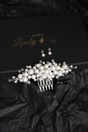 Accesoriu par mireasa, cristale Accesorii par mireasa, Accesoriu JESY – Eleganță și Strălucire pentru Mirese, Accesoriu Handmade JESY – Perle și Cristale Transparente, JESY – Accesoriu de Păr Mireasă, Placat cu Argint 925, Accesoriu JESY – Perfect pentru Cocuri și Coafuri Romantice, JESY – Accesoriu de Lux pentru Fixarea Voalului, Accesoriu de Păr JESY – Design Elegant și Versatil, JESY – Accesoriu Mireasă cu Perle și Cristale,accesoriu par mireasa, agrafa mireasa, cluj napoca, diadema cu flori., diadema ivory, diadema trandafiri, mireasa bucuresti, mireasa cluj, pieptene mireasa, [8]
