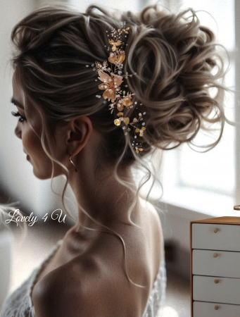 CORONITE  si TIARE - Diadema mireasa, Coroniță mireasa aurie, Accesorii Lovely 4 U, Diadema KARINA Princess – Accesoriu Handmade Elegant pentru Mirese, Diadema KARINA Princess – Strălucire Aurie cu Cristale Swarovski, Diadema KARINA Princess – Design Romantic și Sofisticat, Diadema KARINA Princess – Accesoriu de Lux Placat cu Aur 18K, Diadema KARINA Princess – Perfectă pentru Cocuri și Coafuri Împletite, Diadema KARINA Princess – Accesoriu Versatil pentru Mirese, Diadema KARINA Princess – Strălucire și Eleganță pentru Evenimente Speciale, Accesorii nuntă, Accesorii de lux nuntă, Bijuterii păr mireasă Accesoriu lung mireasa,  Diadema mireasa cu pietricele, Diadema, Bentiță mireasa cu Swarovski, Bentiță aurie, Bentițe mireasă