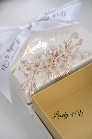 Accesorii Lovely 4 U, bijuterii par mireasa, Accesorii flori de cireș, Ornament de par flori de cireș, Diadema flori de cireș, Bijuterii mireasa, Pieptan cu flori, Pieptan mireasa cu frunze, Pieptan voal mireasa, decoratiune de par mireasa, Accesoriu flori de cireș si cristale Swarovski,  accesoriu lateral, accesoriu mireasa, accesoriu par, argintiu, auriu, bucuresti, cluj, diadema mireasa, flori, frunze, iasi, pieptene , accesorii mirese, mireasa, tiara, Timisoara [11]