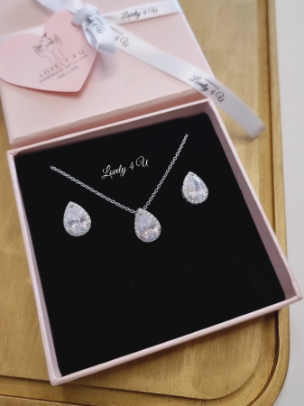 SET AUR , BIJUTERII AUR, SET ARGINTIU, CERCEI MICI , PIETRE ZIRCONIU, BIJUTERII ZIRCONIU, CUBIC ZIRCONIU, ACCESORII LOVELY 4 U, ACCESORII MIREASA, BIJUTERII MIREASA, BIJUTERII ARGINTII, CERCEI  RODIU, cercei picatura, lantisor cu pandativ, bijuterii mireasa cu zirconiu, bijuterii eveniment, accesorii nunta, accesorii nasa, accesorii si bijuterii cununie [8]