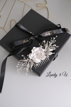 Diadema cu flori, peony accesorii, bijuterii cu flori bujori, tiara cu flori, pieptan voal mireasa cu flori, accesorii lovely 4 u , accesorii 2024, agrafa par mireasa, accesorii par nunta, accesoriu de par lateral, bijuterii argint, bijuterii cristale, bijuterii mireasa, accesorii mireasa, accesorii mireasa, accesorii pentru par, [4]