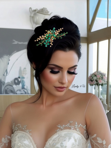Agrafa verde, agrafa aurie, bijuterii cu nuante verzi, accesorii cu perle verzi, diadema aurie, diadema verde, pieptan nasa, accesorii de par nasa, accesorii cununie civila, accesorii domnisoare de onare, agrafa cu perle, frunze aurii, perle aurii [1]