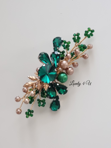 Lucy - Brosa aurie handmade cu pietricele verzi [1]