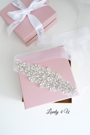 ACCESORII LOVELY 4 U, BIJUTERII DEZGATIT MIREASA , BENTITA DEZGATIT  MIREASA, ESARFA PETRU TRADITIA DEZGATIT MIREASA [1]