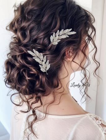 ACCESORIU FRUNZE, diadema stil grecesc, pieptan cu frunze, frunze aurii, cristale swarovski, pieptan auriu, accesorii lovely 4 u, coafuri mireasa 2024, coafura par bulcle mireasa cu diadema, diadema lateral cu parul desfacut, accesorii de coc mireasa [4]