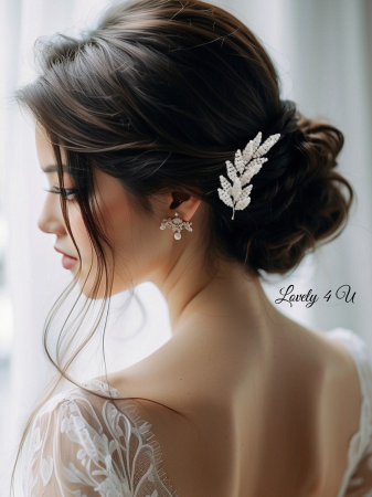 ACCESORIU FRUNZE, diadema stil grecesc, pieptan cu frunze, frunze aurii, cristale swarovski, pieptan auriu, accesorii lovely 4 u, coafuri mireasa 2024, coafura par bulcle mireasa cu diadema, diadema lateral cu parul desfacut, accesorii de coc mireasa [2]