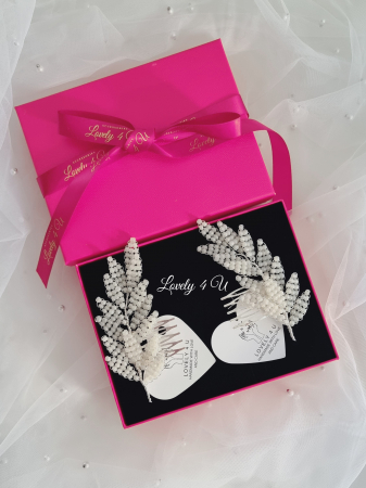 ACCESORIU FRUNZE, diadema stil grecesc, pieptan cu frunze, frunze aurii, cristale swarovski, pieptan auriu, accesorii lovely 4 u, coafuri mireasa 2024, coafura par bulcle mireasa cu diadema, diadema lateral cu parul desfacut, accesorii de coc mireasa [1]
